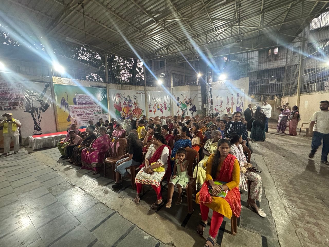 photo_6168113748128763831_y