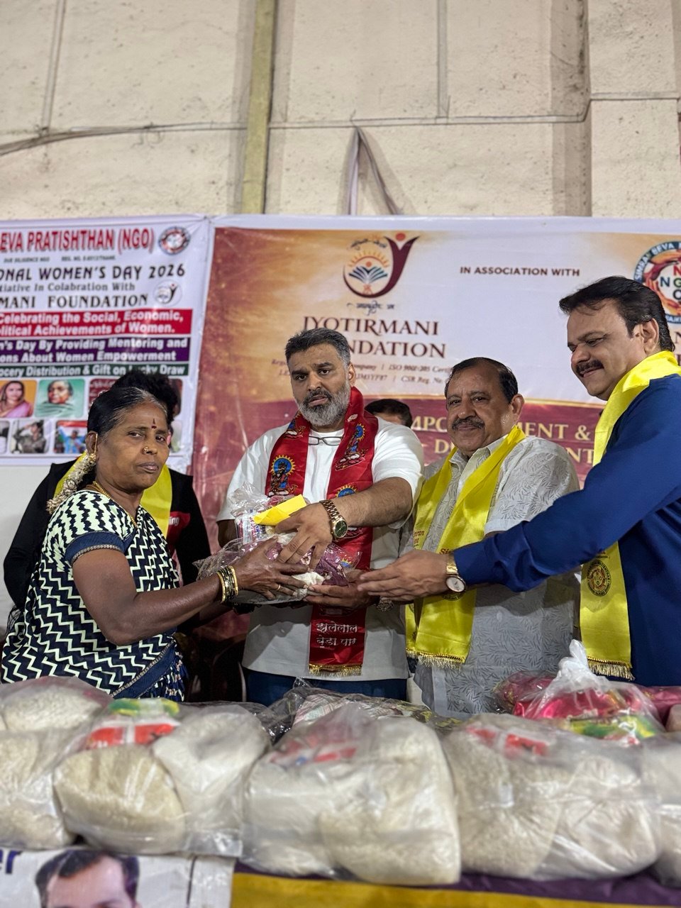 photo_6170323753615691309_y